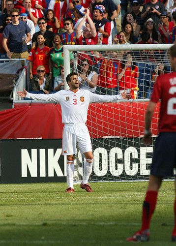  里昂青训小将闪光 替补登场逆转斯特拉斯堡  